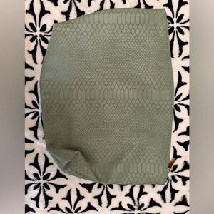 Green leather Sonia Kashuk makeup bag
